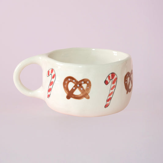PRETZEL MUG