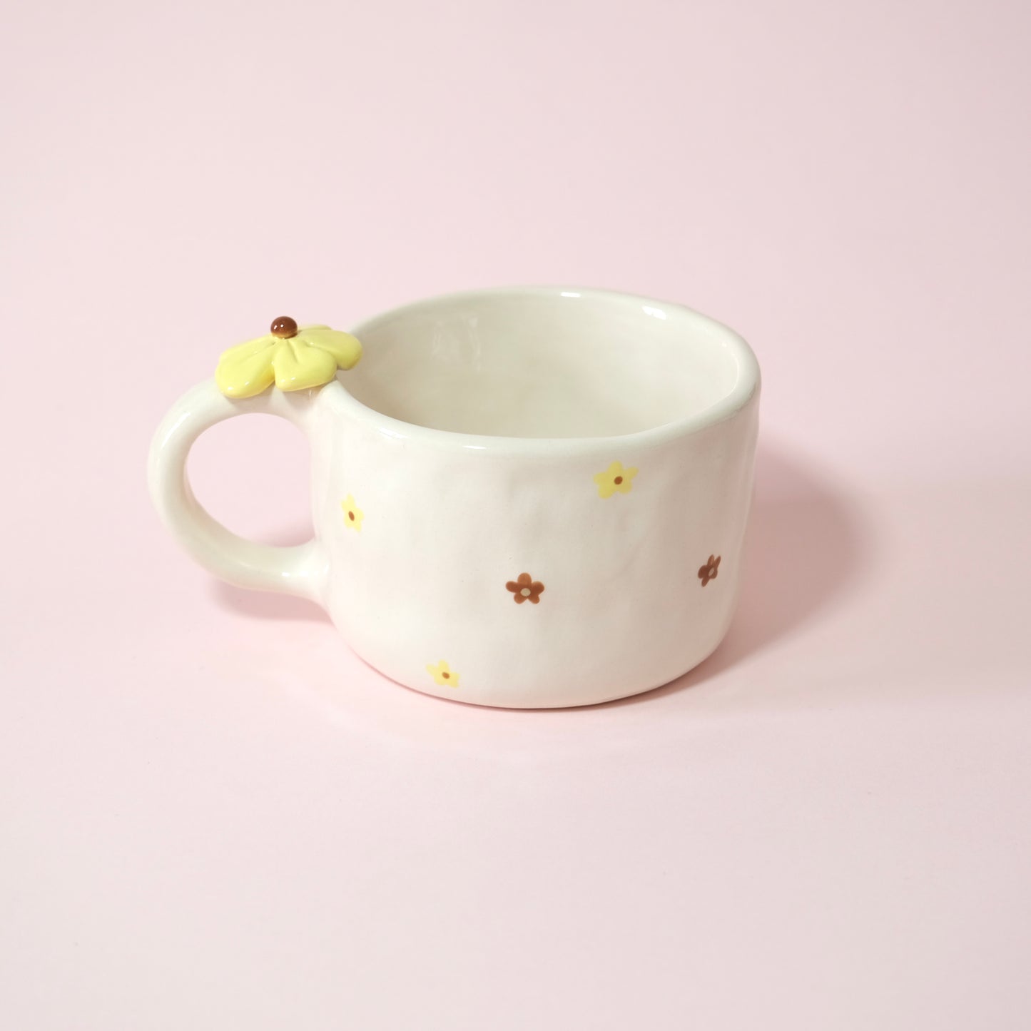 SWEET DAISY MUG