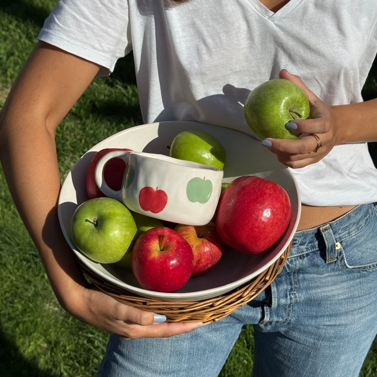 LA POMME MUG