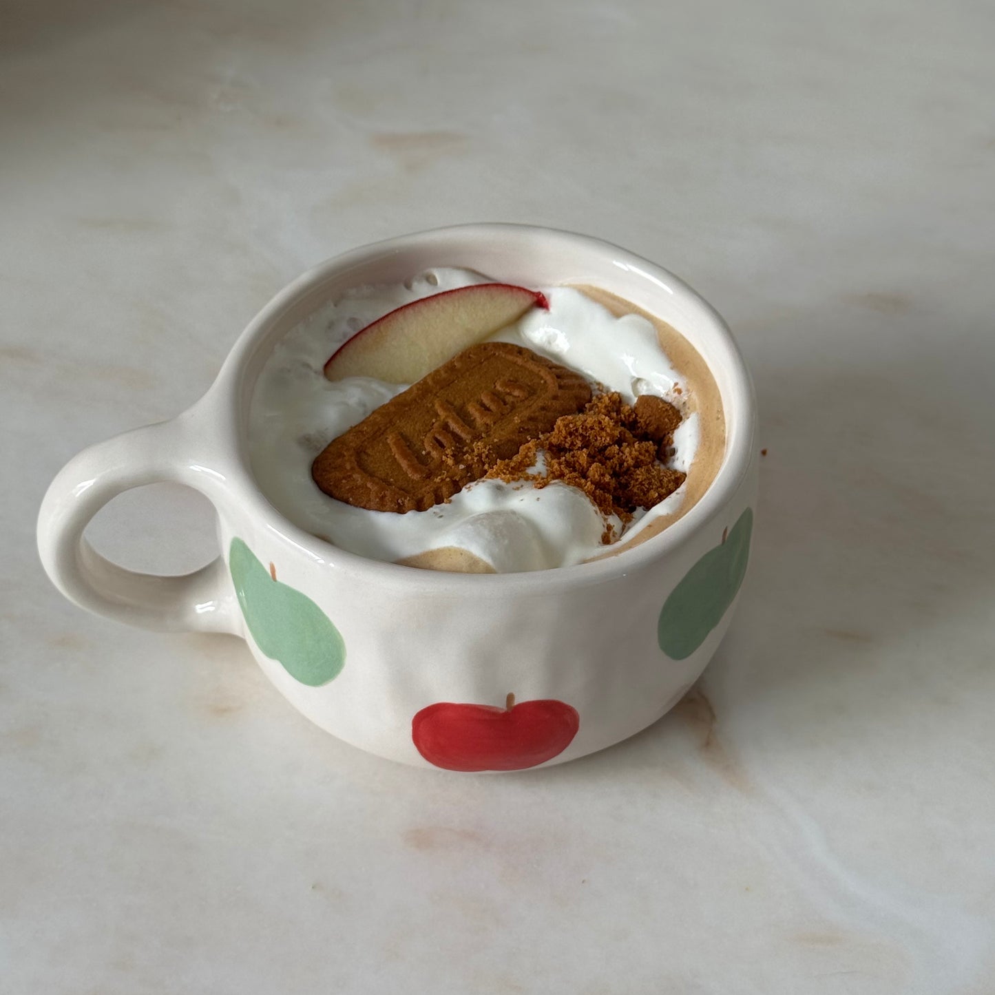 LA POMME MUG